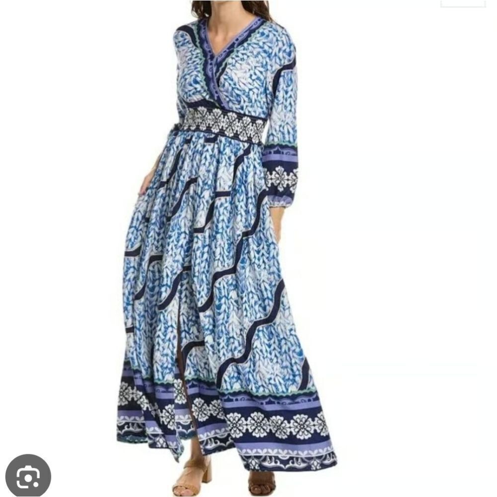 Gracia Blue and White Floral Long Sleeve Dress